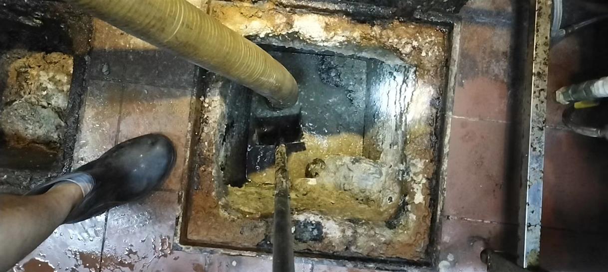 通什镇污水池清理一般都有毒气，怎么预防中毒呢？