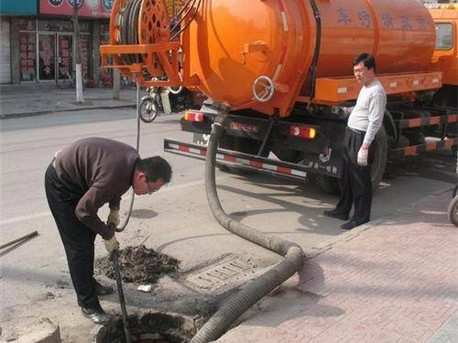 通什镇清掏化粪池，健康生活从这里开始